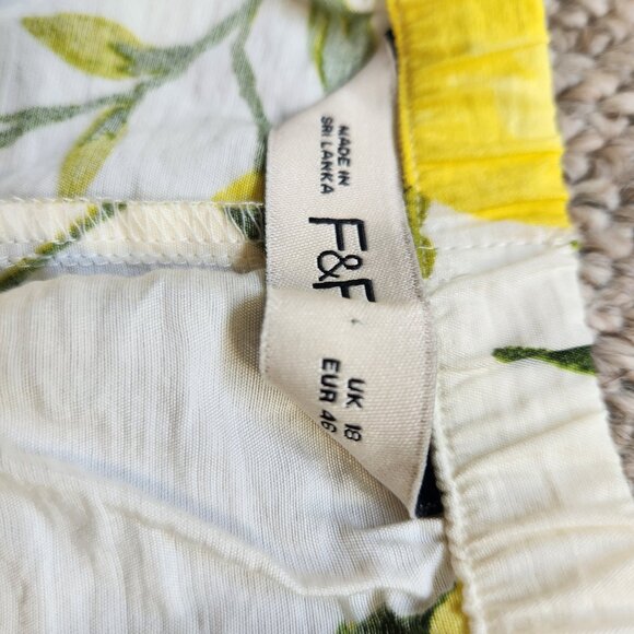 F&F Lemon Print Shorts – UK 18 / EUR 46 - Picture 3 of 6
